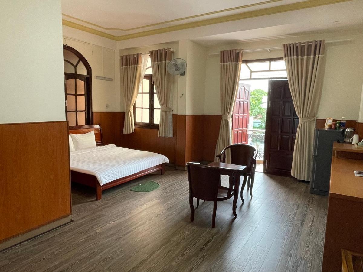 Khach San Mekong Star Hotel Vinh Long Exterior photo