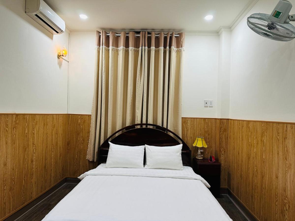 Khach San Mekong Star Hotel Vinh Long Exterior photo