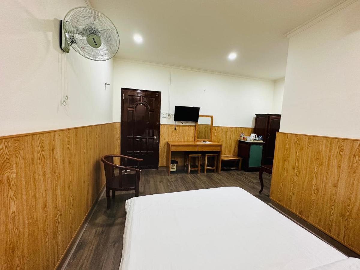 Khach San Mekong Star Hotel Vinh Long Exterior photo