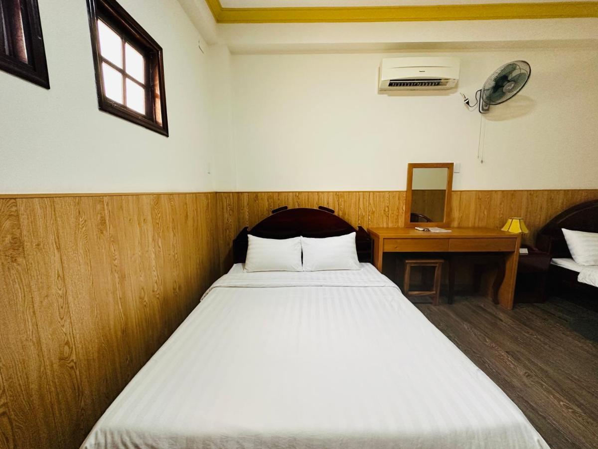 Khach San Mekong Star Hotel Vinh Long Exterior photo